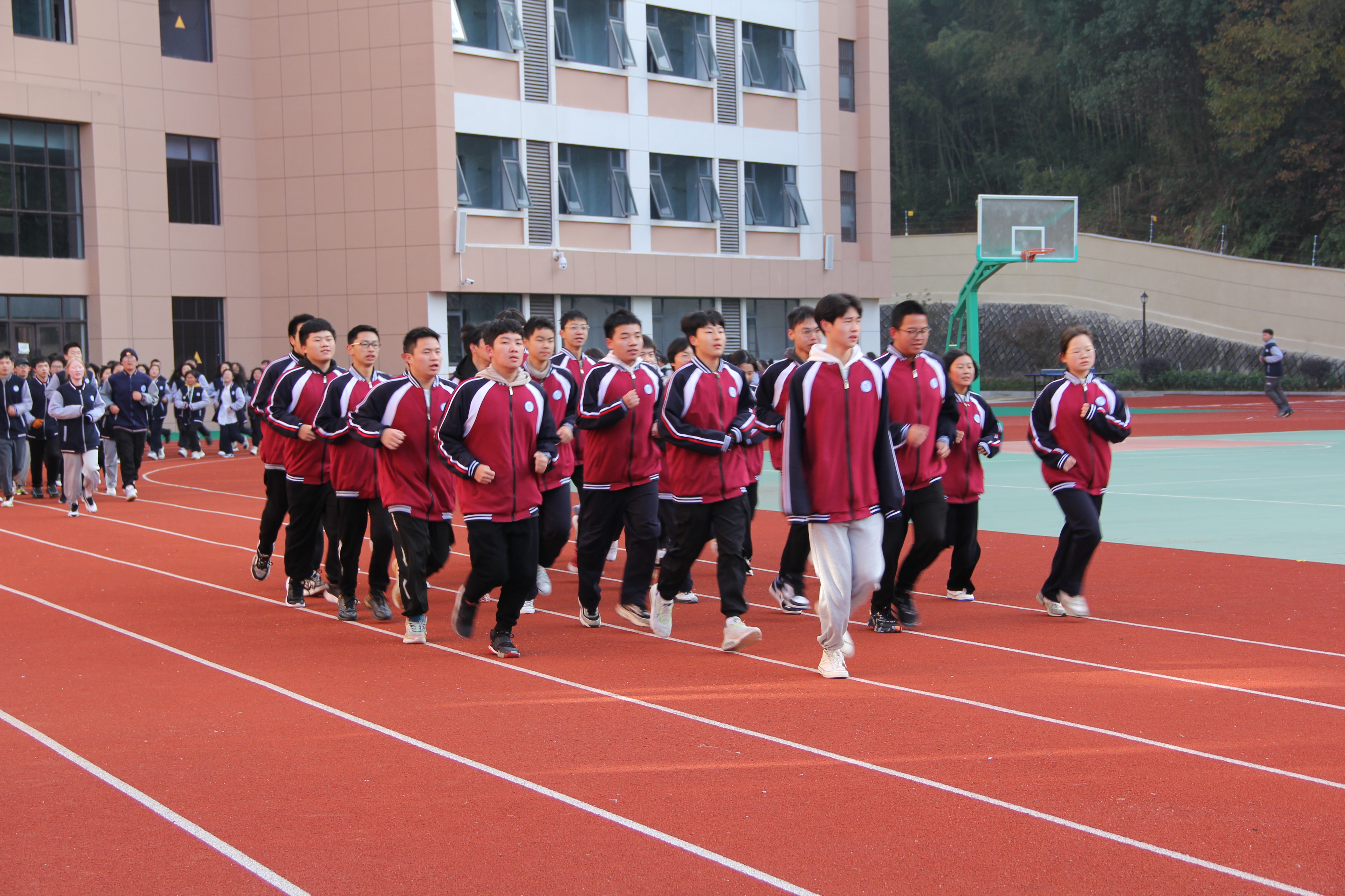 技校那个学校最好