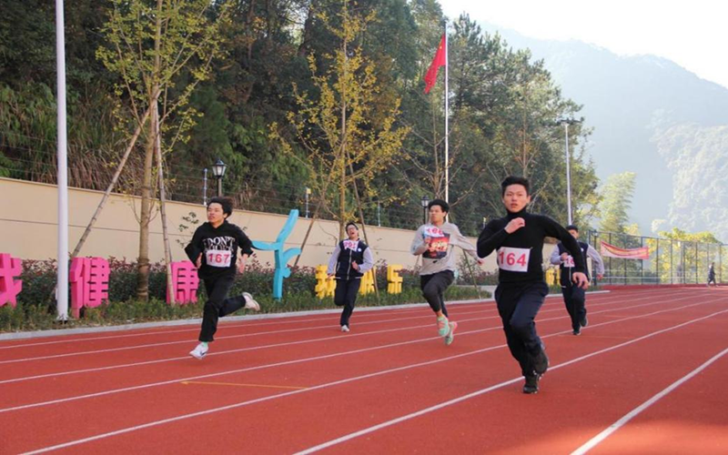 杭州润匠科技技工学校-赛跑