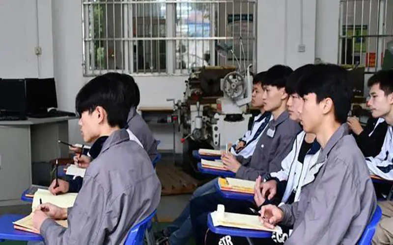 职业学校比较好的专业 职业学校比较好的专业