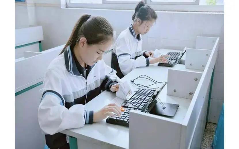 看学校建立时间