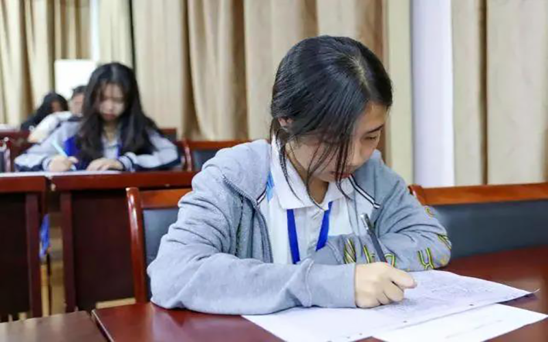 适合女孩子的技校专业