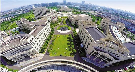 宁波外事学校一年学费多少（探寻中职教育如何越走路越宽）