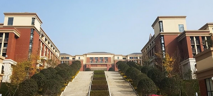 重庆高中学校排名2022最新排名（分享重庆高考状元排行榜）